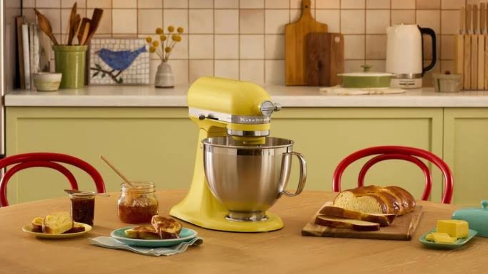 kitchenAid reveiw The Stand Mixer Still Worth Buying After 100+ Years?