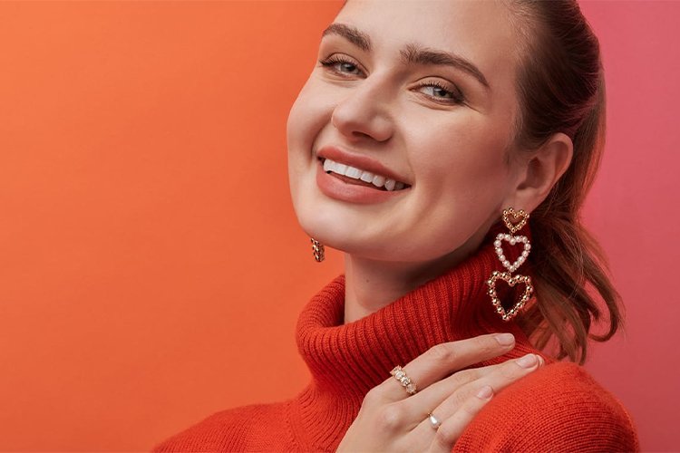 Amaze and delight: Discover the sparkling world of Kendra Scott with 40% off fashion jewelry