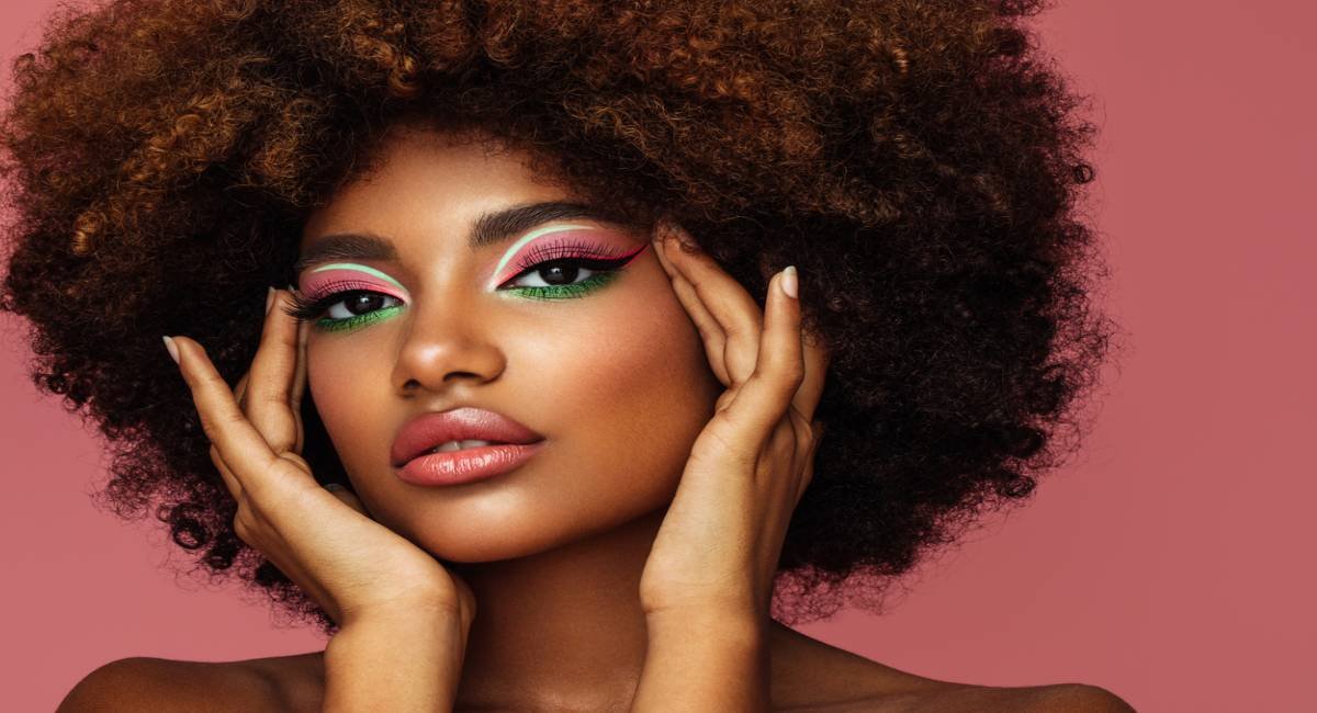 “Embark on a Journey of Sublime Sophistication: Discovering the Art of Subtle Beauty Trends for Everyday Glamour and Timeless Elegance”