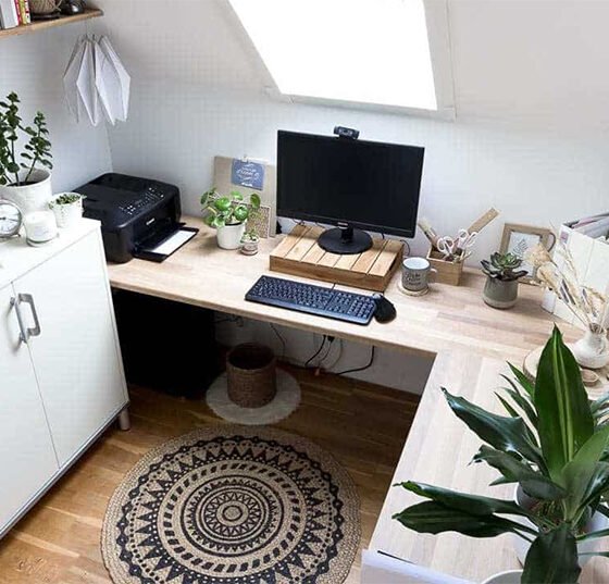 Cozy Desk Corner Ideas for Small Rooms That Don’t Have Space for a Real Office