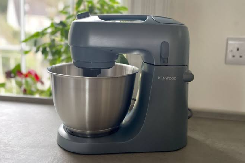 KitchenAid Review — Iconic Stand Mixer Quality Survives, But Quality Consistency on Newer Appliances Needs Honest Scrutiny